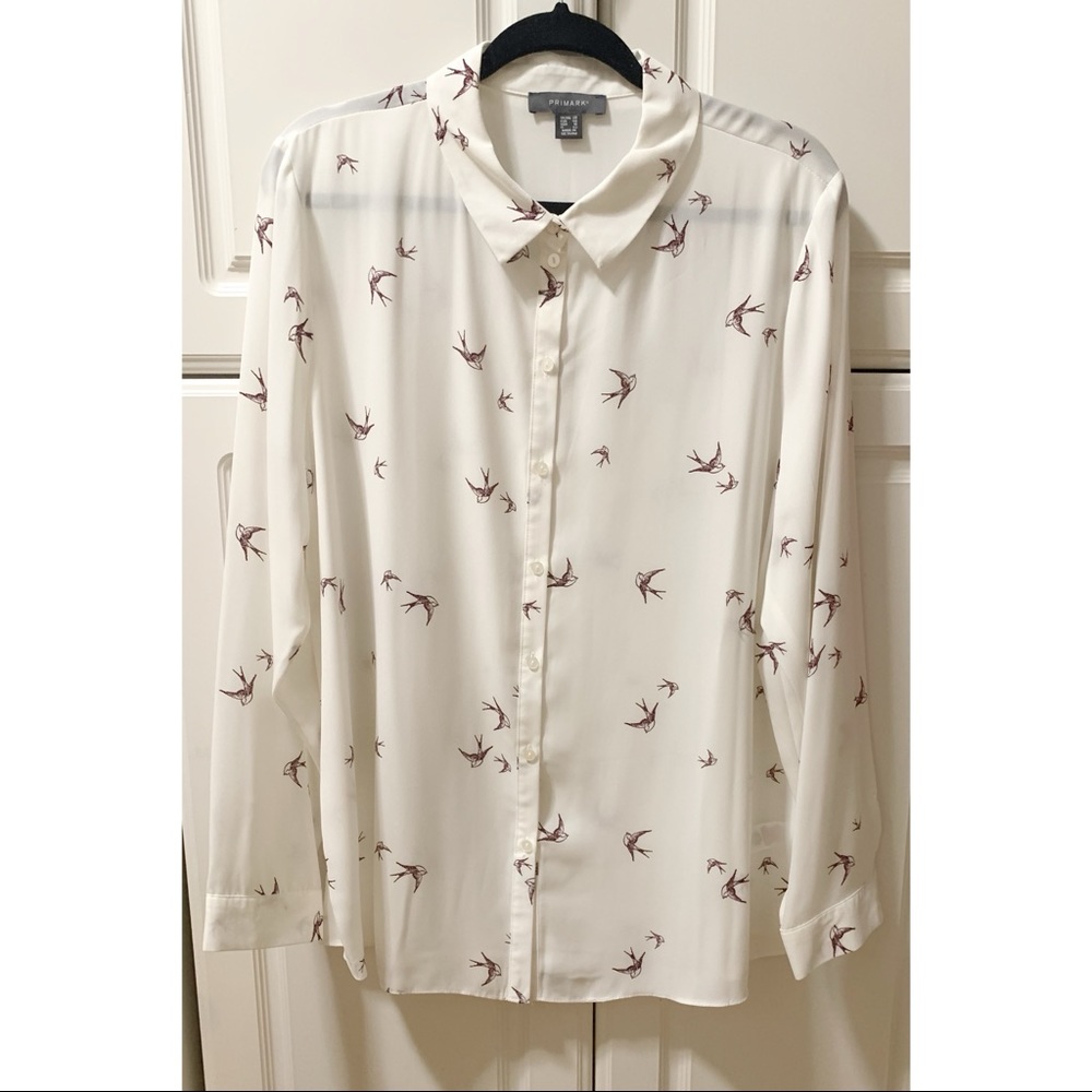 WHITE BUTTON DOWN